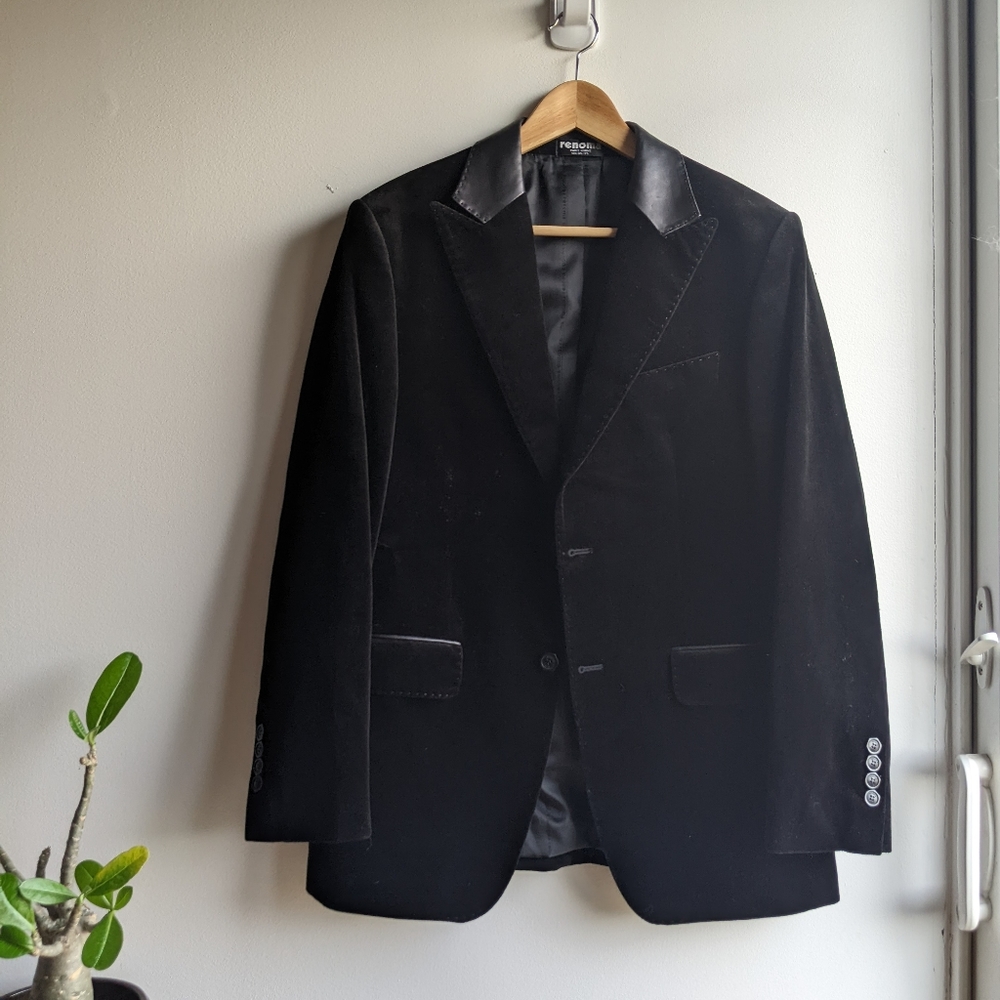 Renoma Black Velvet Blazer with Leather Collar Trim